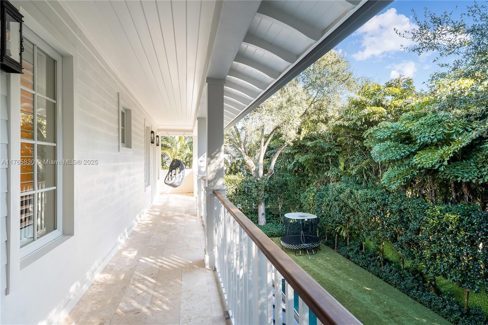 GRANADA PARK - Residential