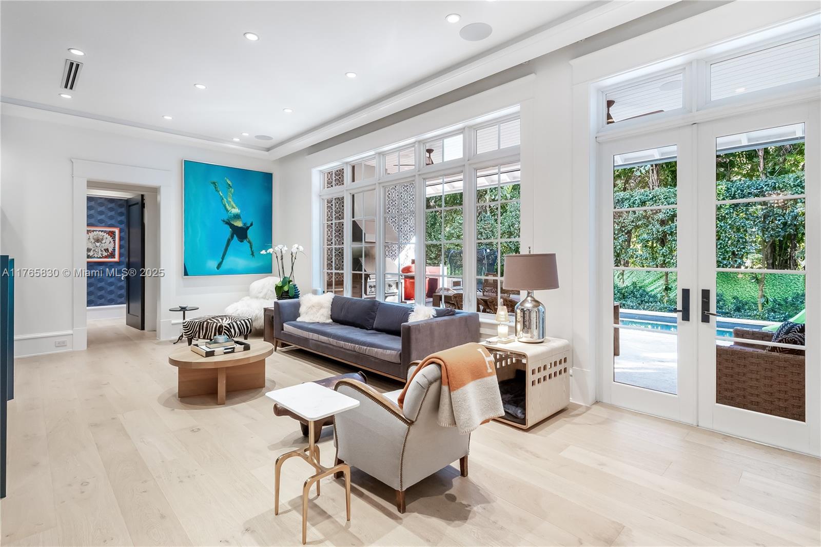 GRANADA PARK - Residential