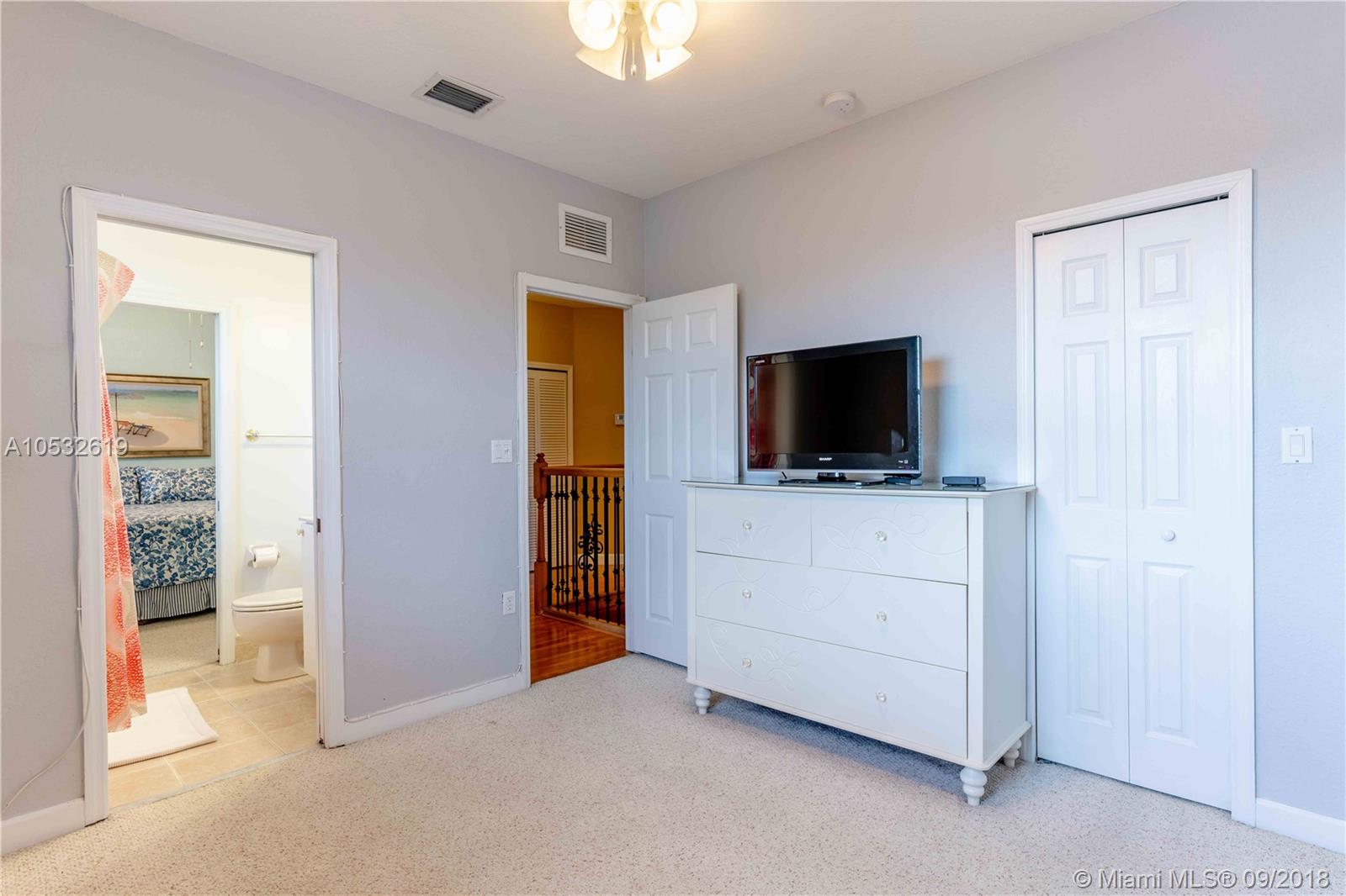 KENDALL BREEZE SOUTH - Residential