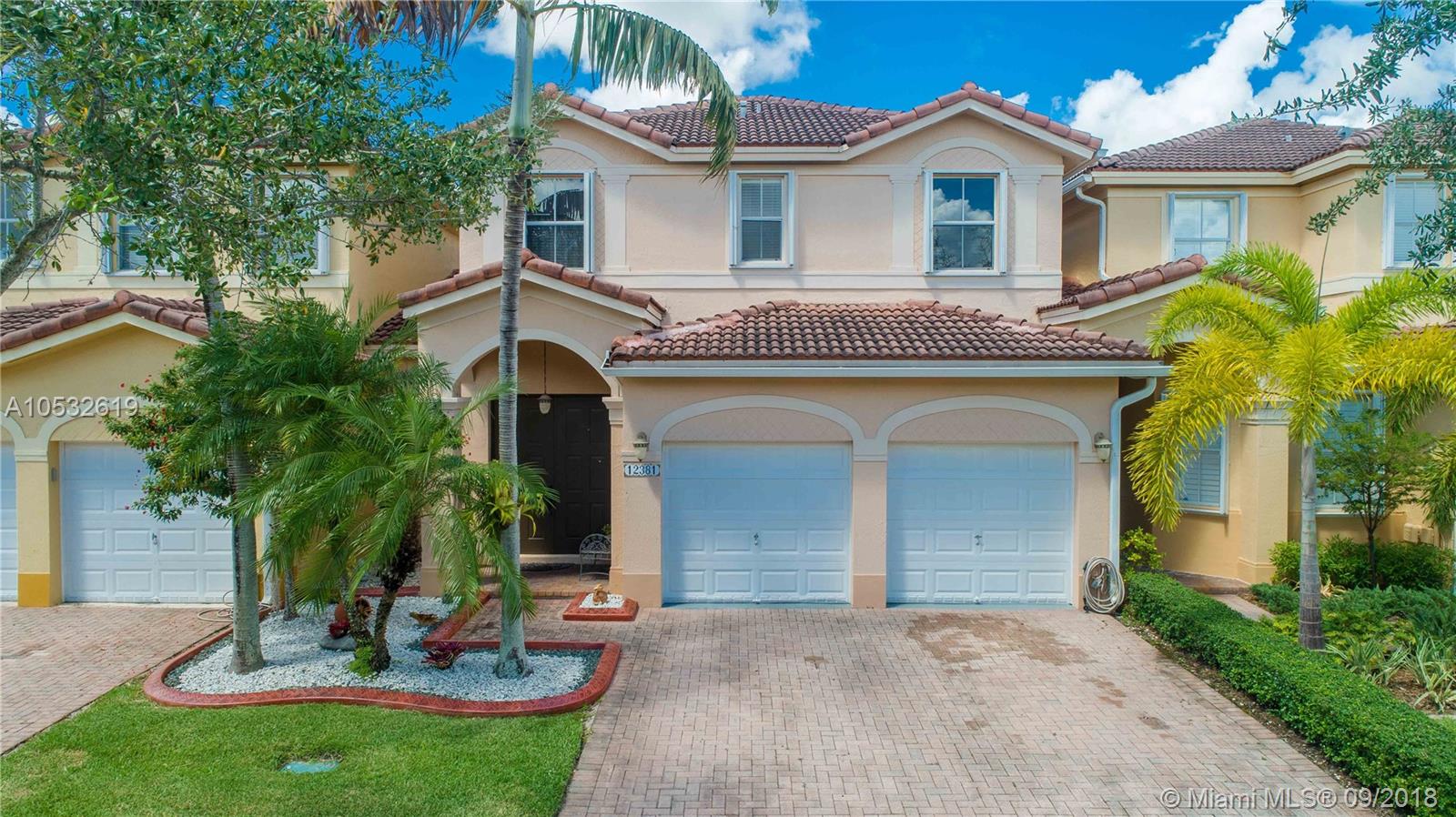 KENDALL BREEZE SOUTH - Residential