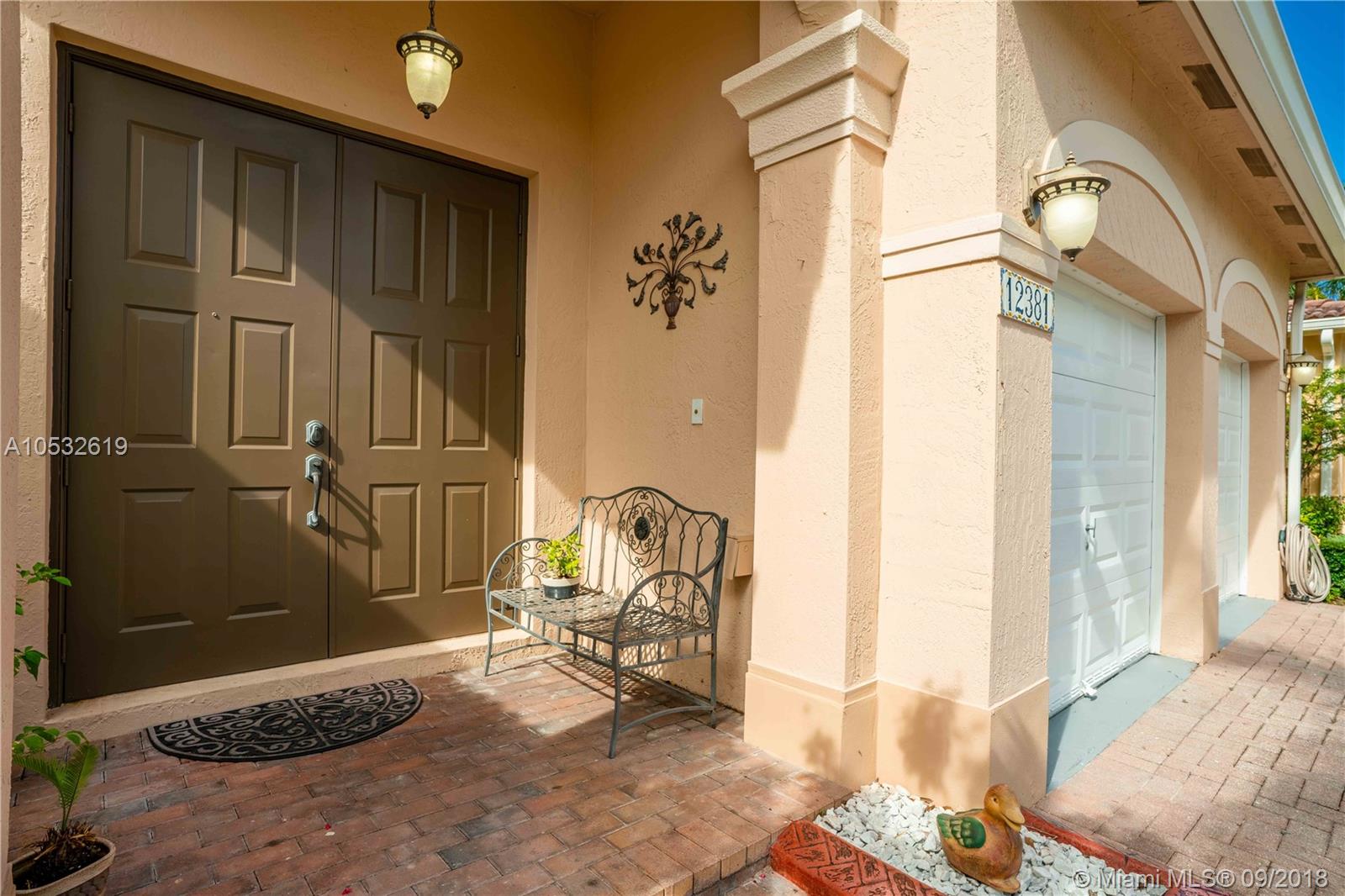 KENDALL BREEZE SOUTH - Residential