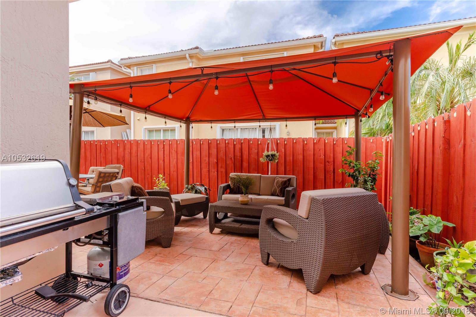 KENDALL BREEZE SOUTH - Residential