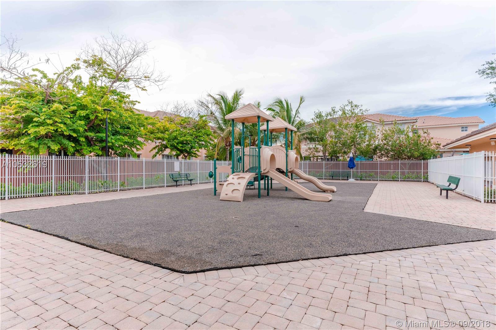 KENDALL BREEZE SOUTH - Residential