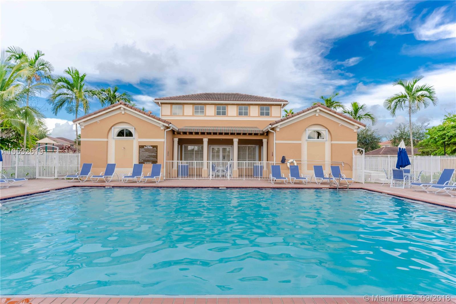 KENDALL BREEZE SOUTH - Residential