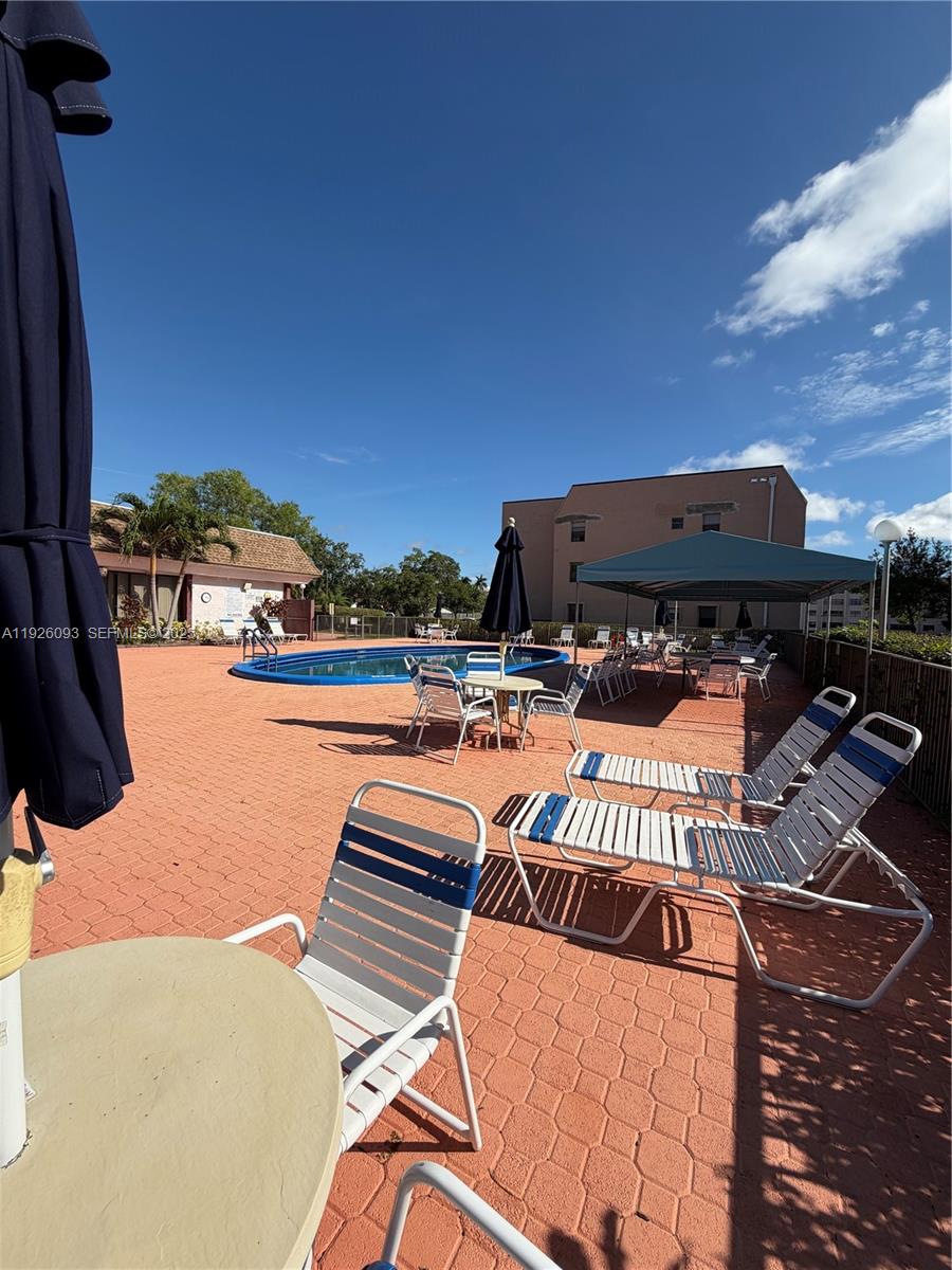 SUNRISE LAKES 167 CONDO - Residential