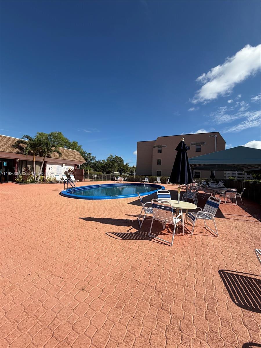 SUNRISE LAKES 167 CONDO - Residential