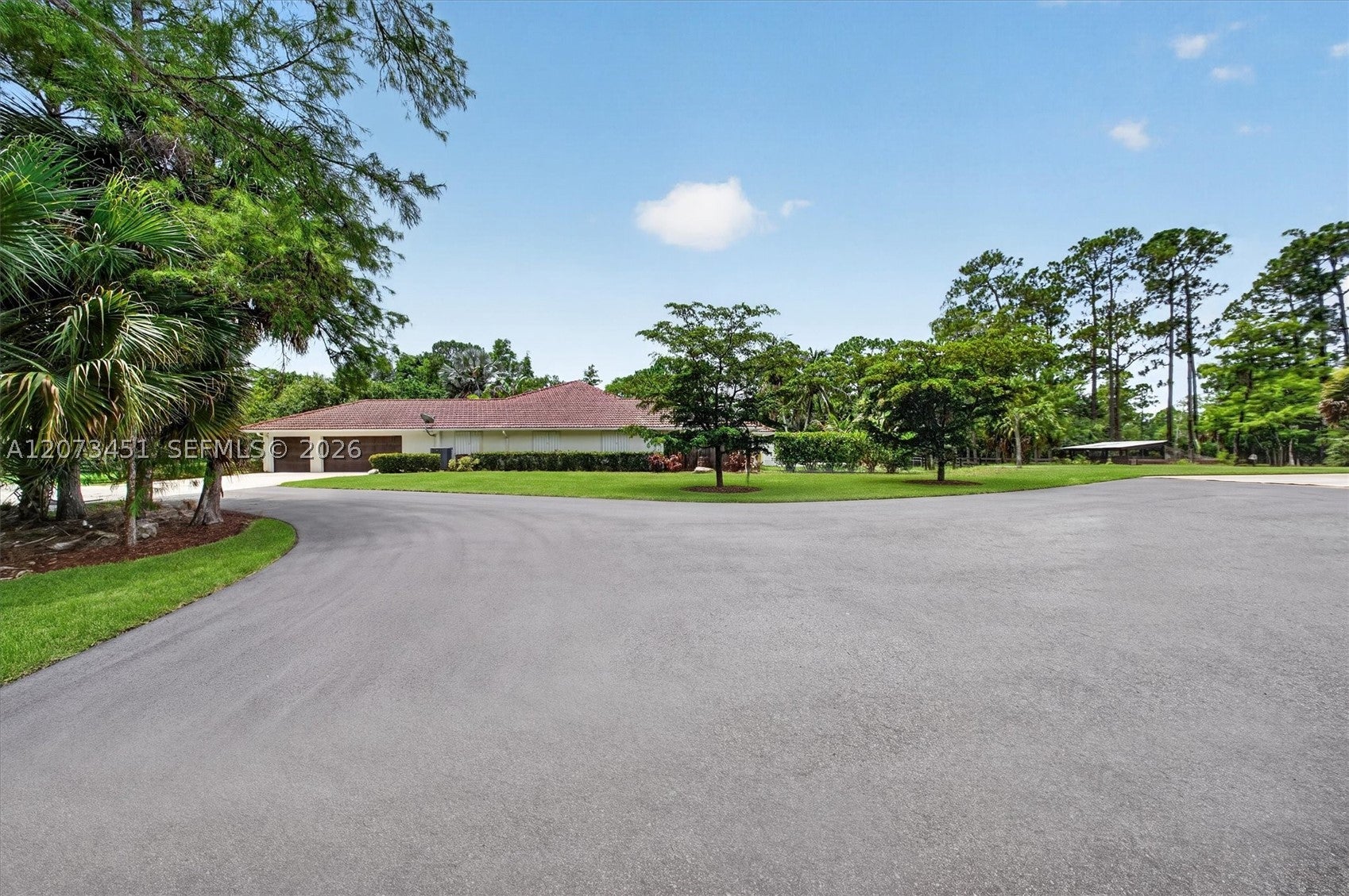 View photos, virtual tours, details... 1215 Stallion Dr