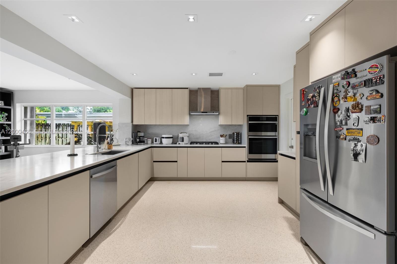 HOLLYWOOD HILLS AMEN PLAT - Residential