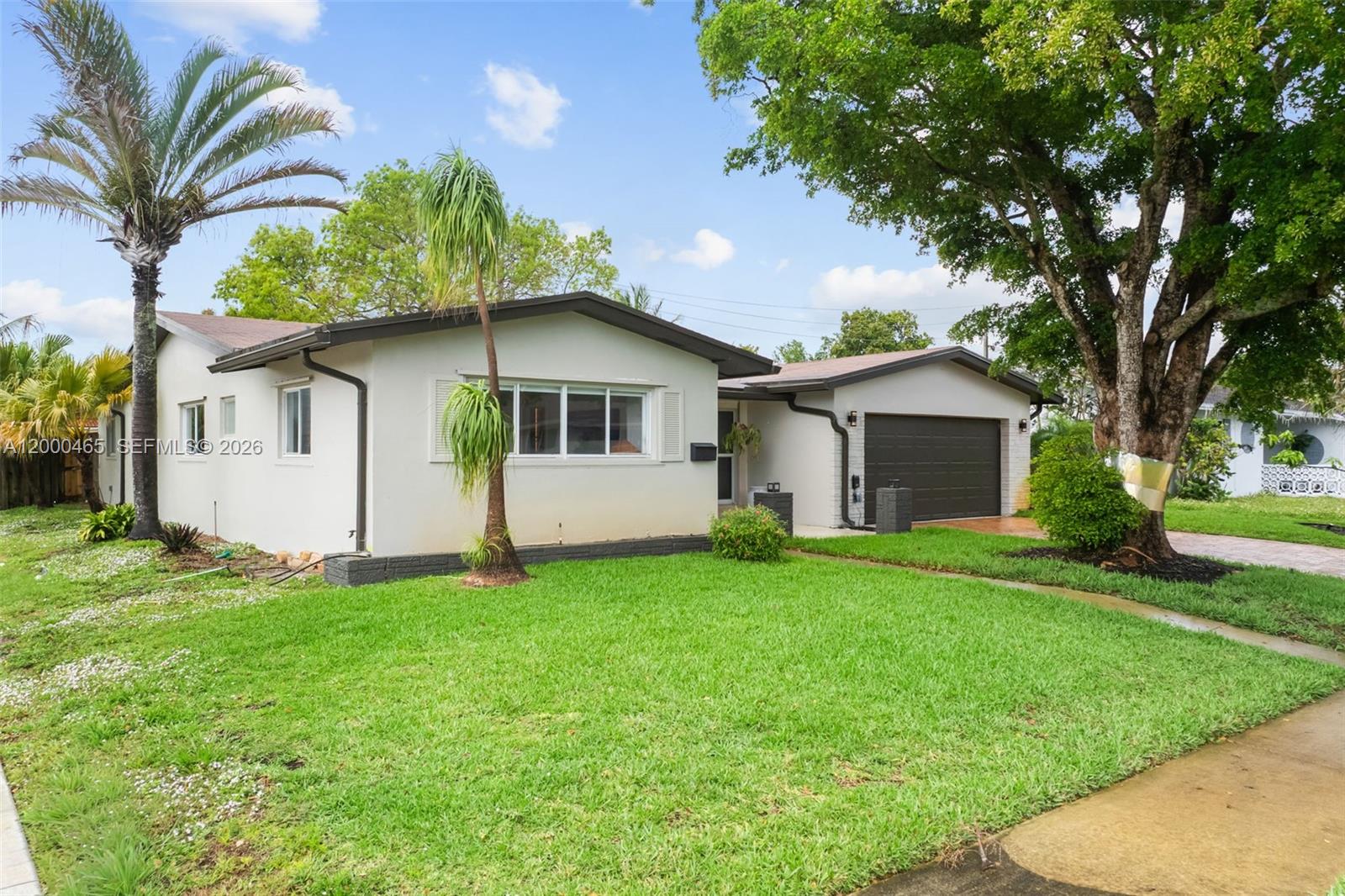 HOLLYWOOD HILLS AMEN PLAT - Residential