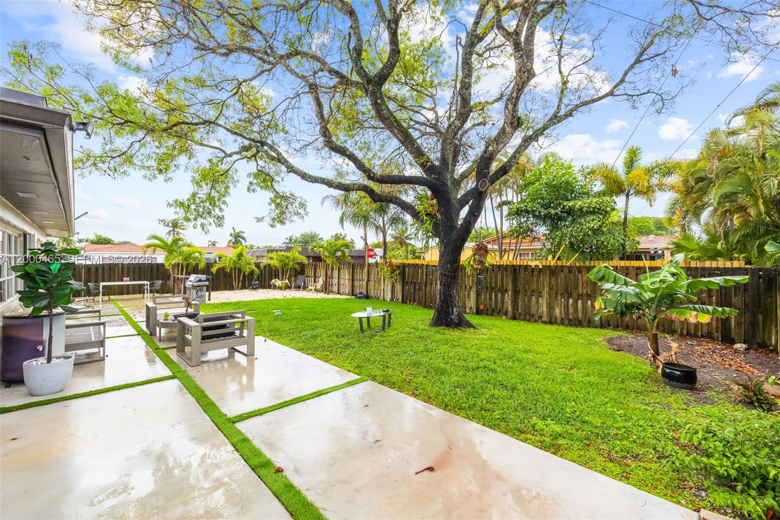 HOLLYWOOD HILLS AMEN PLAT - Residential