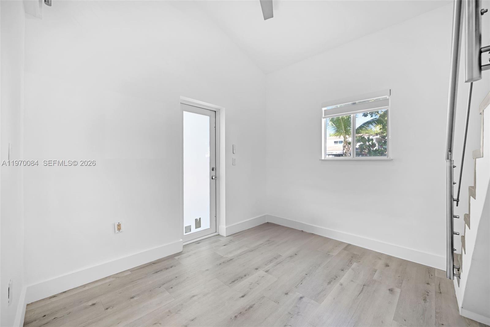 SHORE CREST - Residential