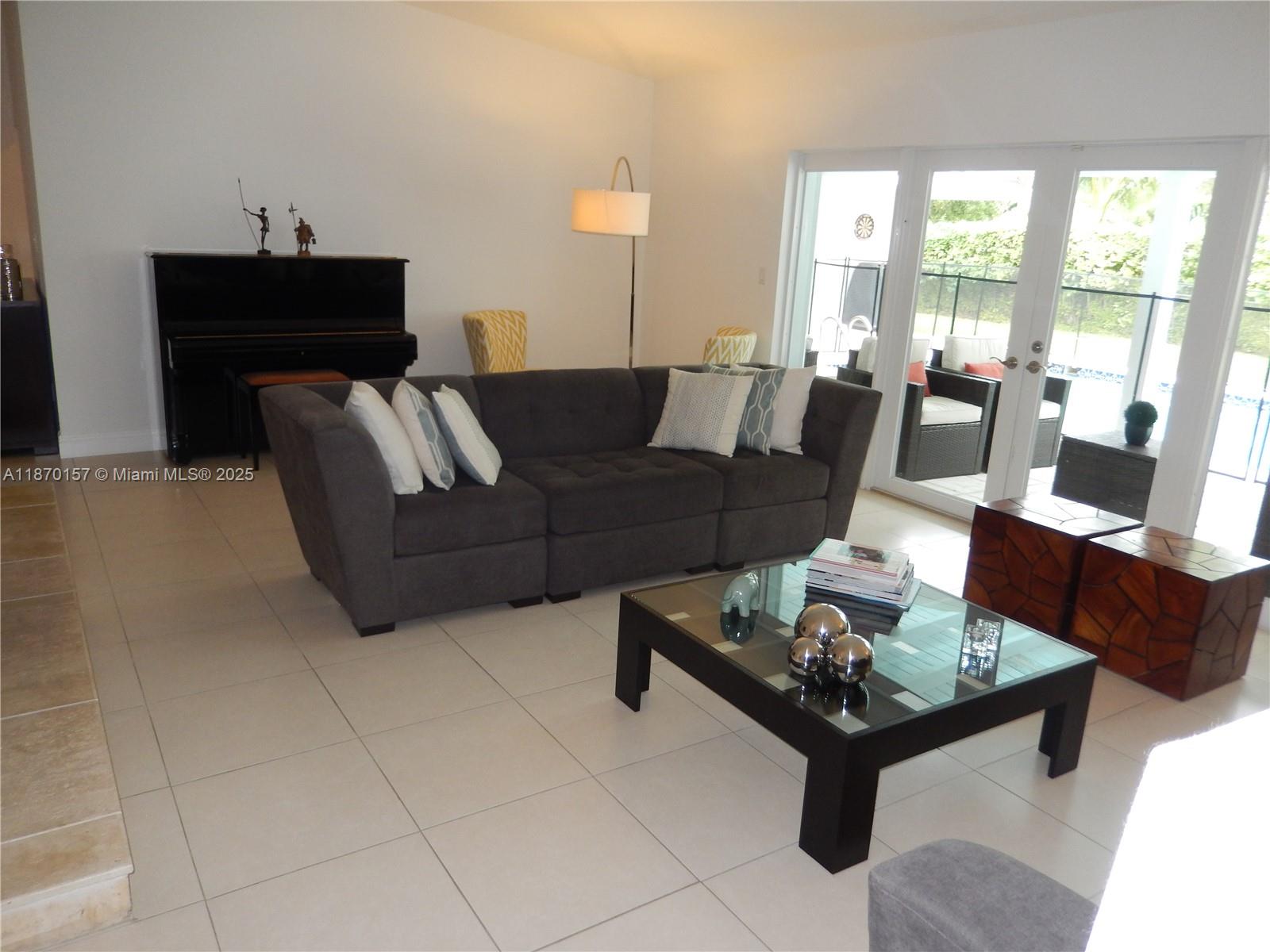 COUNTRY SQUIRE MNR SEC 1 - Residential Lease