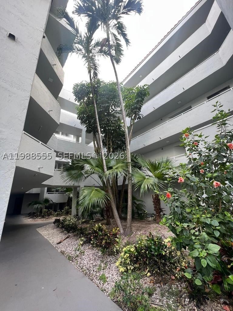 8215 SW 152nd Ave G418, Miami FL 33193