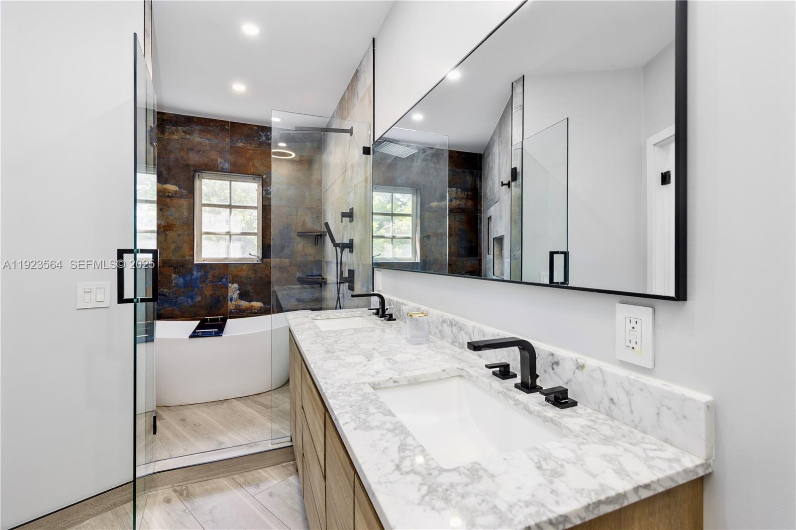 CORAL GABLES SEC B - Residential