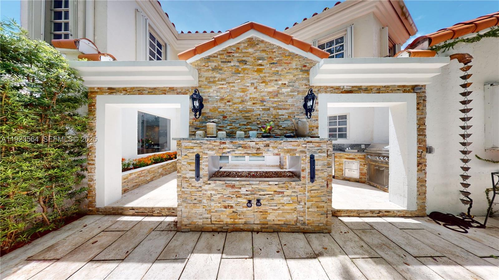 CORAL GABLES SEC B - Residential