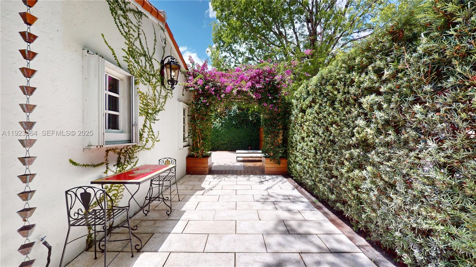 CORAL GABLES SEC B - Residential