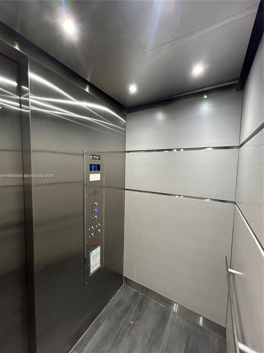 SUNRISE LAKES 44 CONDO - Residential