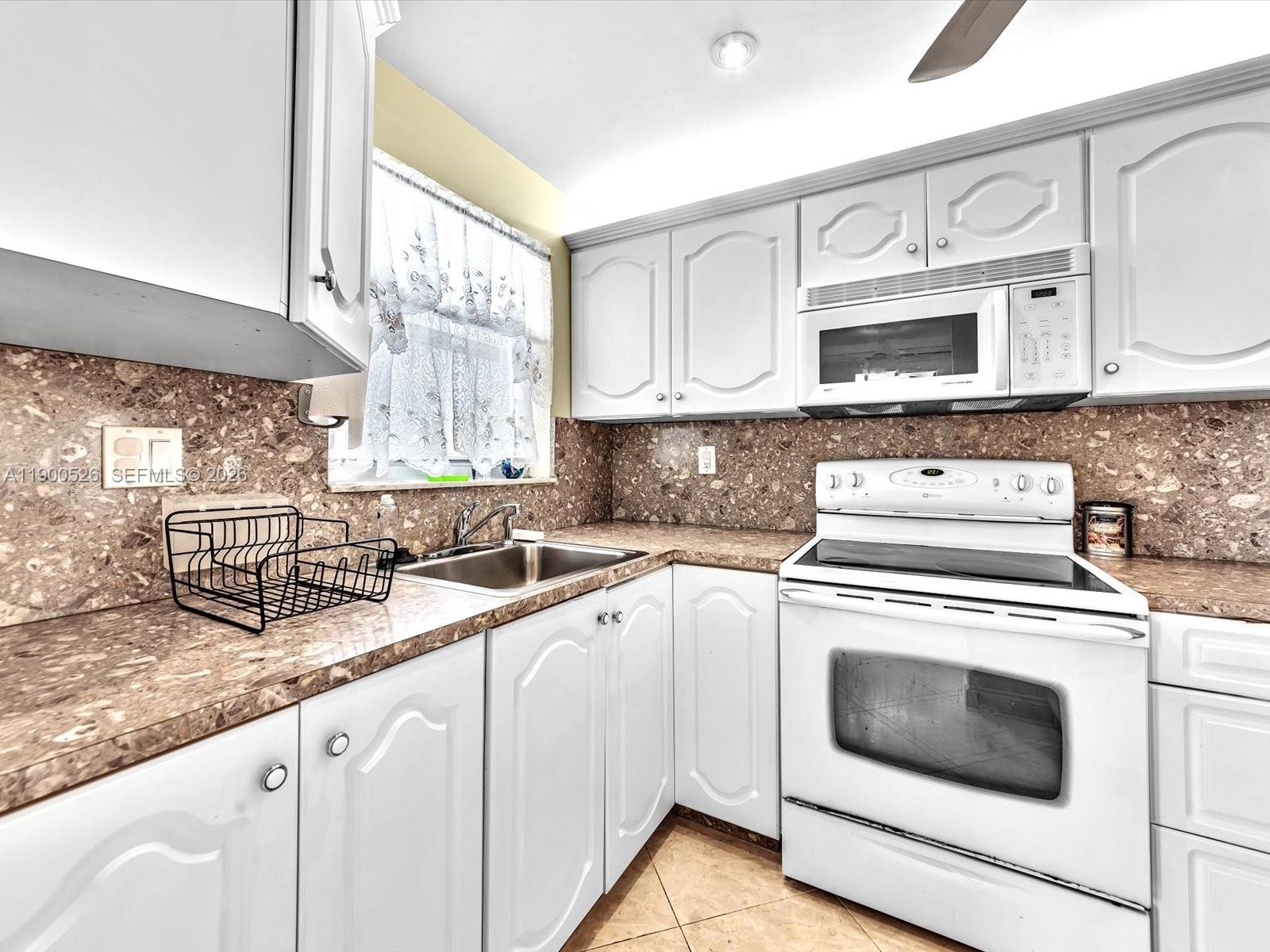 SUNRISE LAKES 44 CONDO - Residential