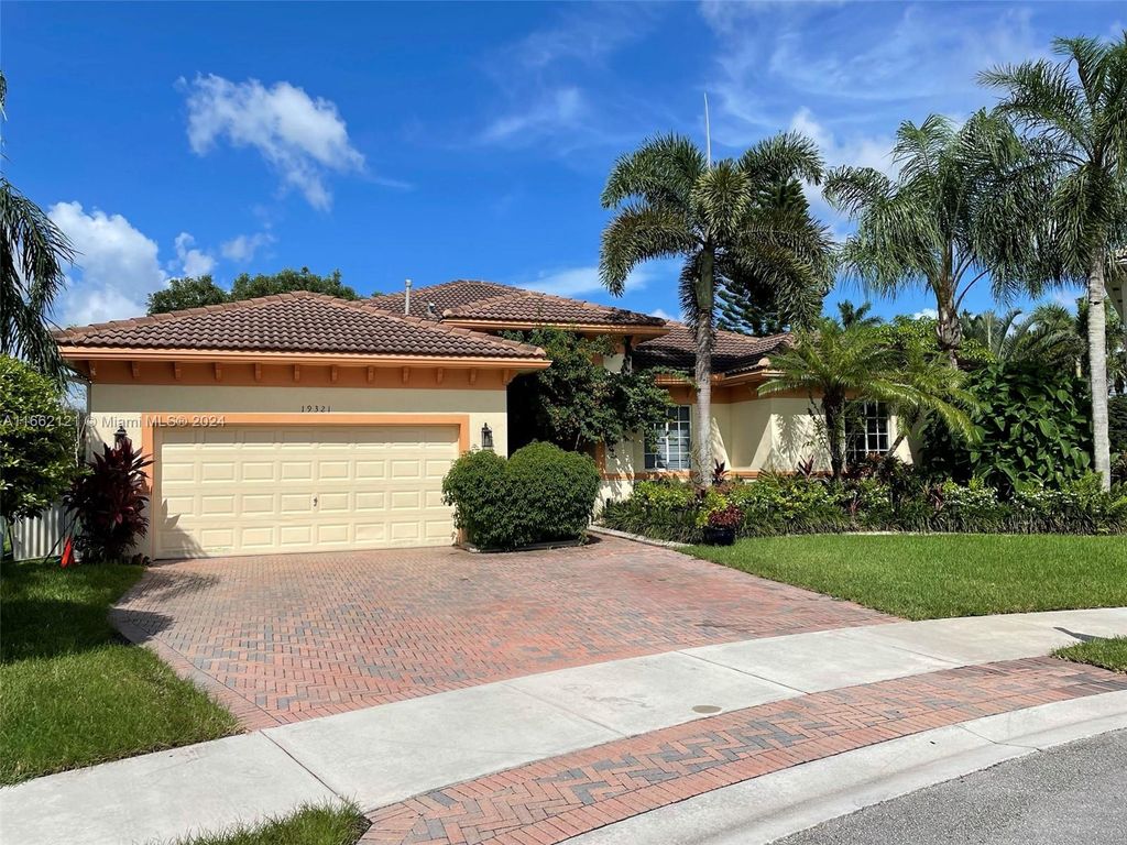 Photo of 19321 SW 69th St #., Pembroke Pines, FL 33332 (MLS # A11662121)