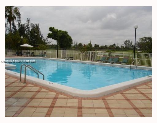 LAS BRISAS - Residential