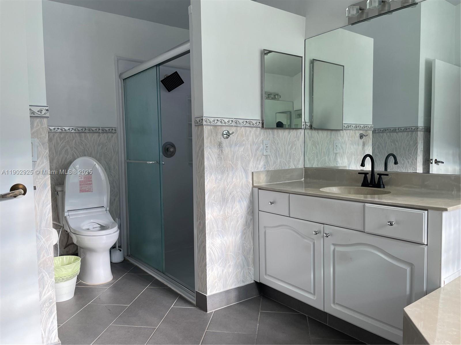 ORCHID ISLAND - Residential Lease