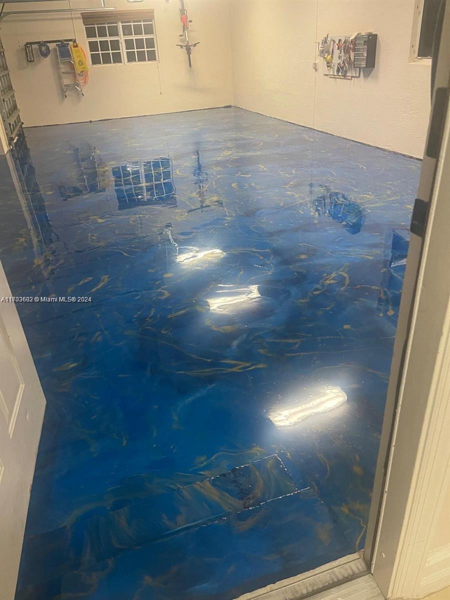 CHAMBERS LAND CO SUB NE1/ - Residential