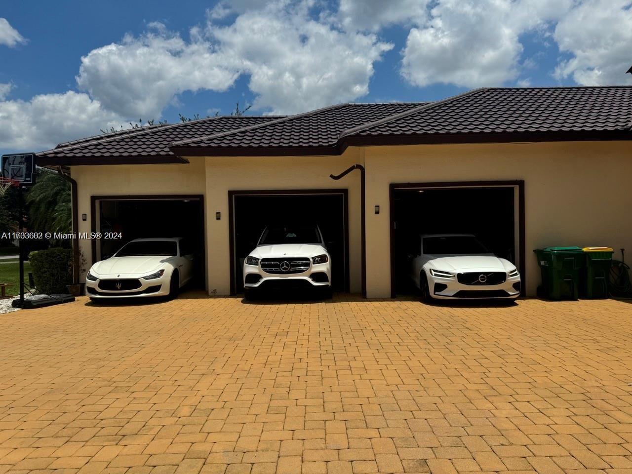 CHAMBERS LAND CO SUB NE1/ - Residential