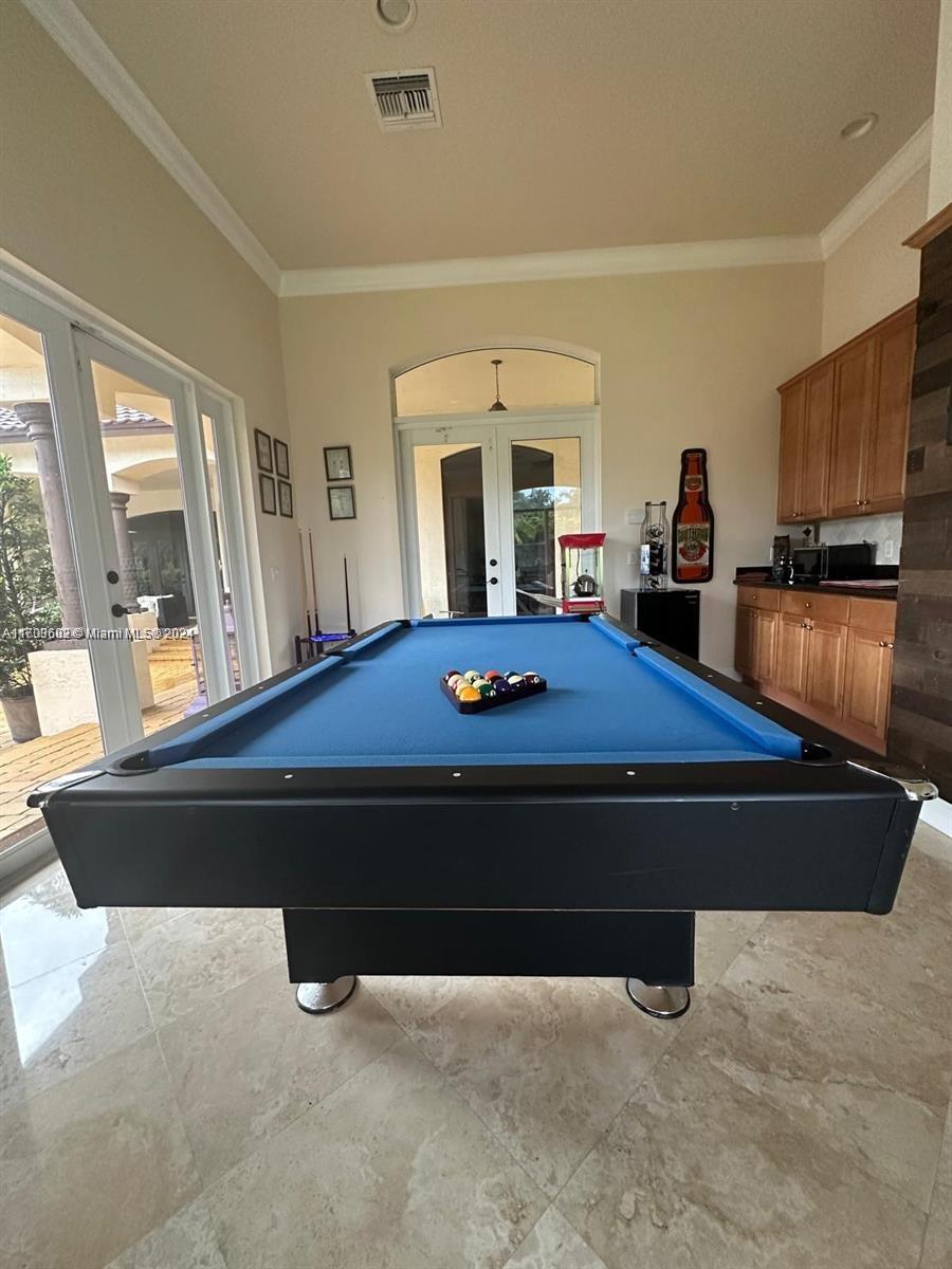 CHAMBERS LAND CO SUB NE1/ - Residential