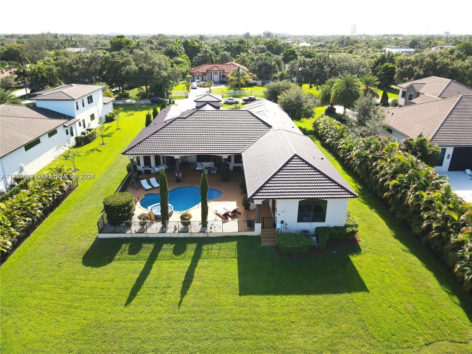 CHAMBERS LAND CO SUB NE1/ - Residential