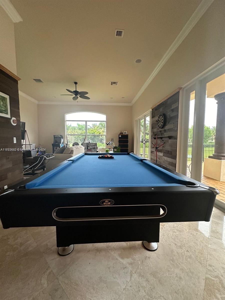 CHAMBERS LAND CO SUB NE1/ - Residential