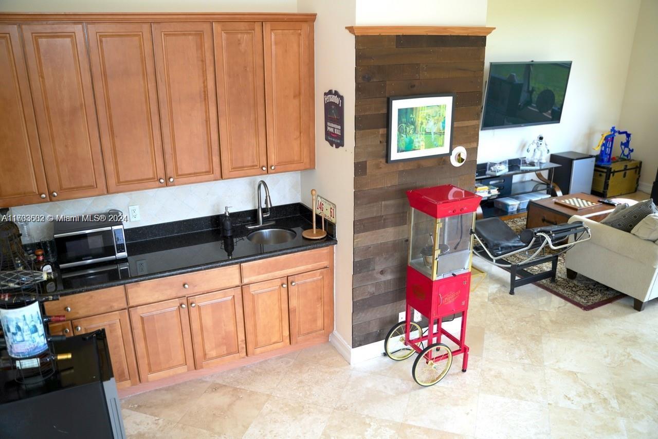 CHAMBERS LAND CO SUB NE1/ - Residential