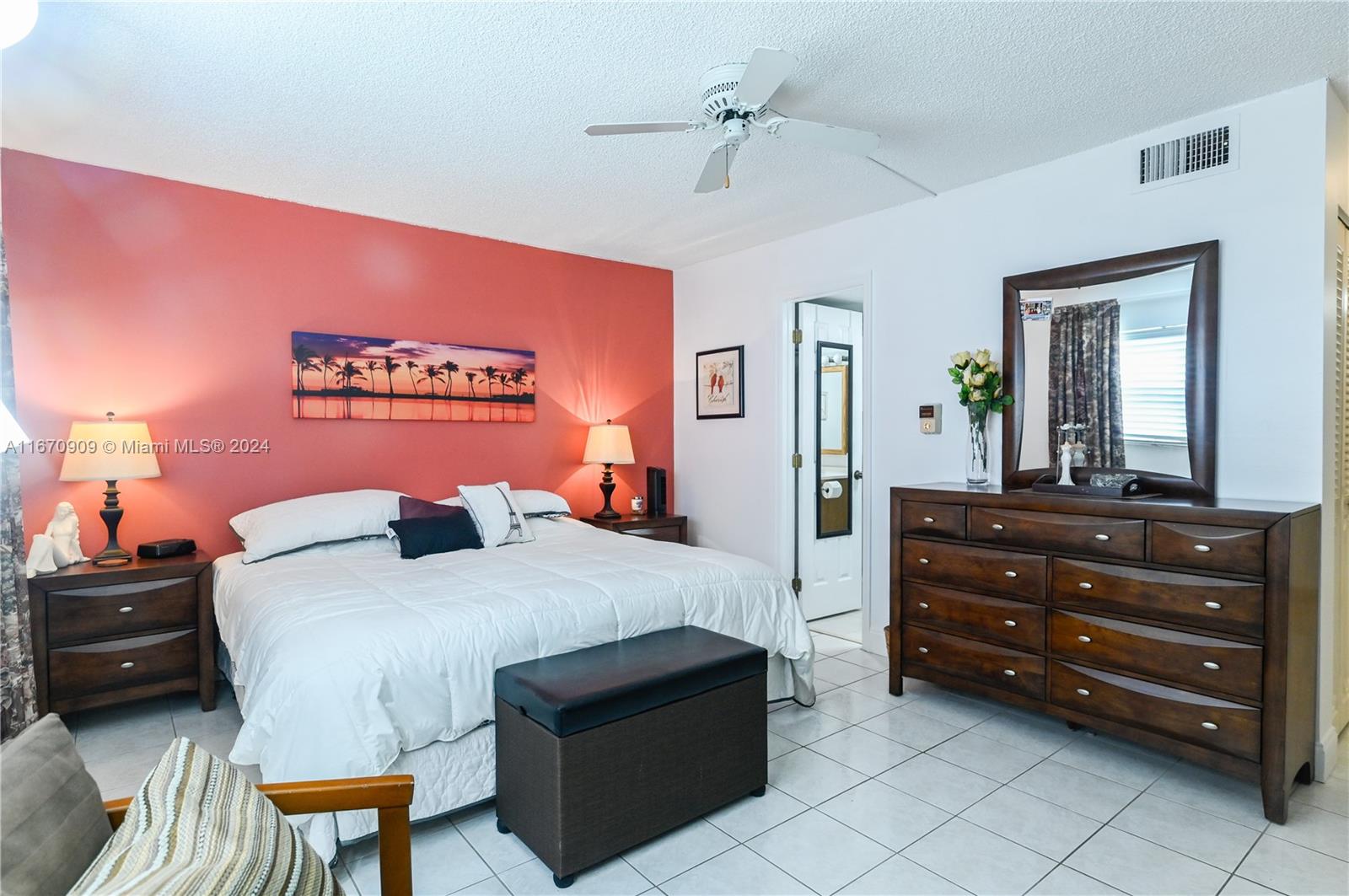 MEADOWBROOK LAKES CONDO - Residential