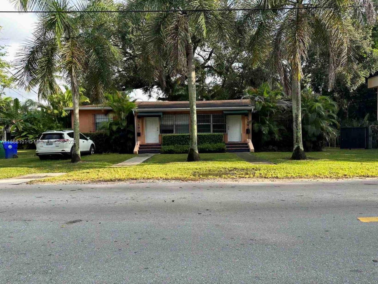BISCAYNE REALTY COS - Residential Income