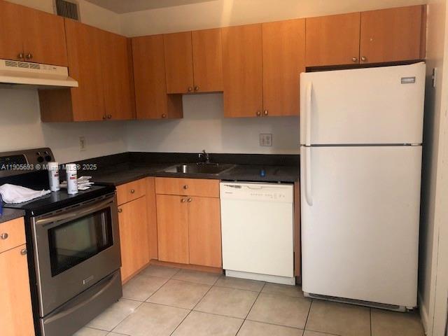 TOWNHOUSES OF PLANTATION - Residential Lease