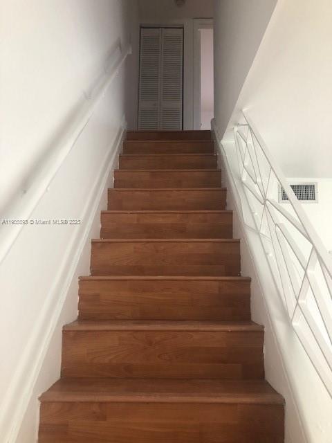 TOWNHOUSES OF PLANTATION - Residential Lease