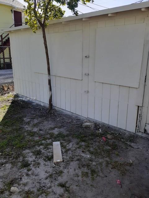 LAKE WORTH TOWN OF - Residential Income