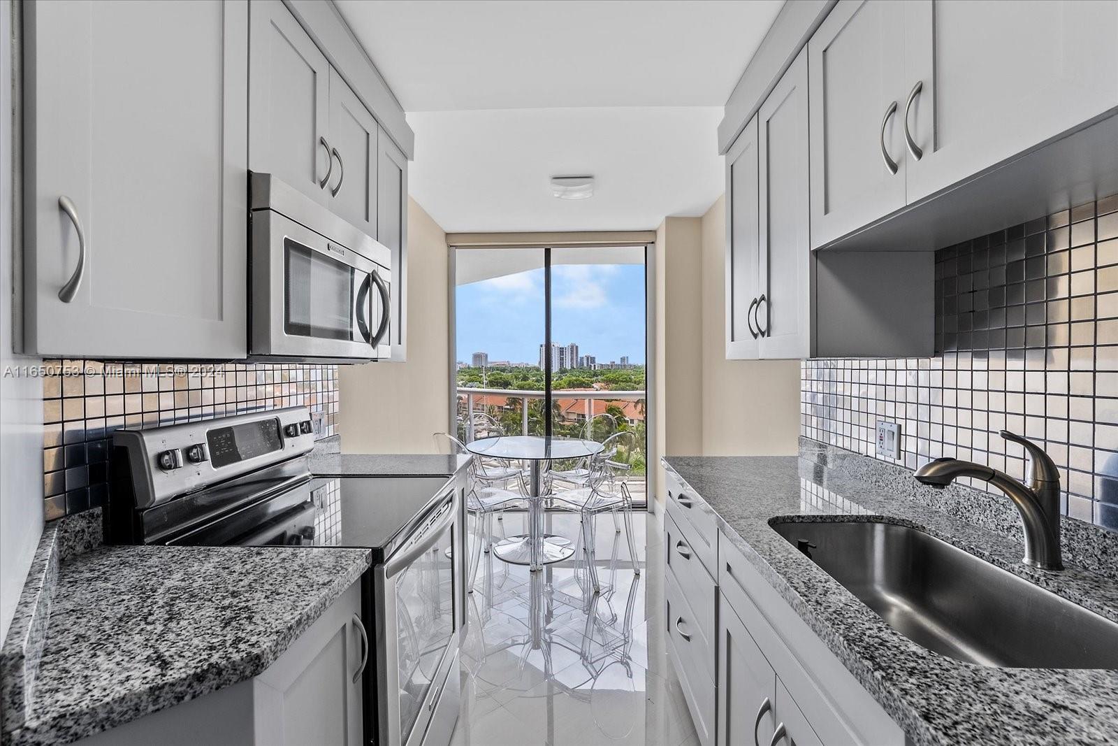 PORTSVIEW @ THE WATERWAYS - Residential
