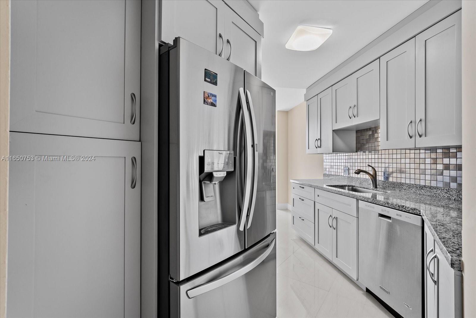 PORTSVIEW @ THE WATERWAYS - Residential