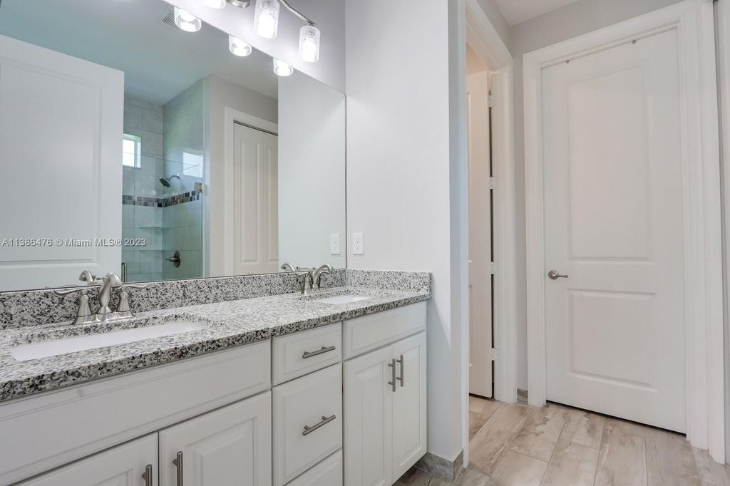 Photo of 4670 SW Ardsley Dr, Stuart, FL 34997 (MLS # A11386476)