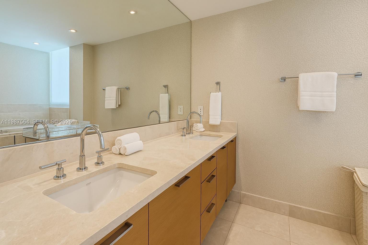 JADE BEACH CONDO - Residential Lease