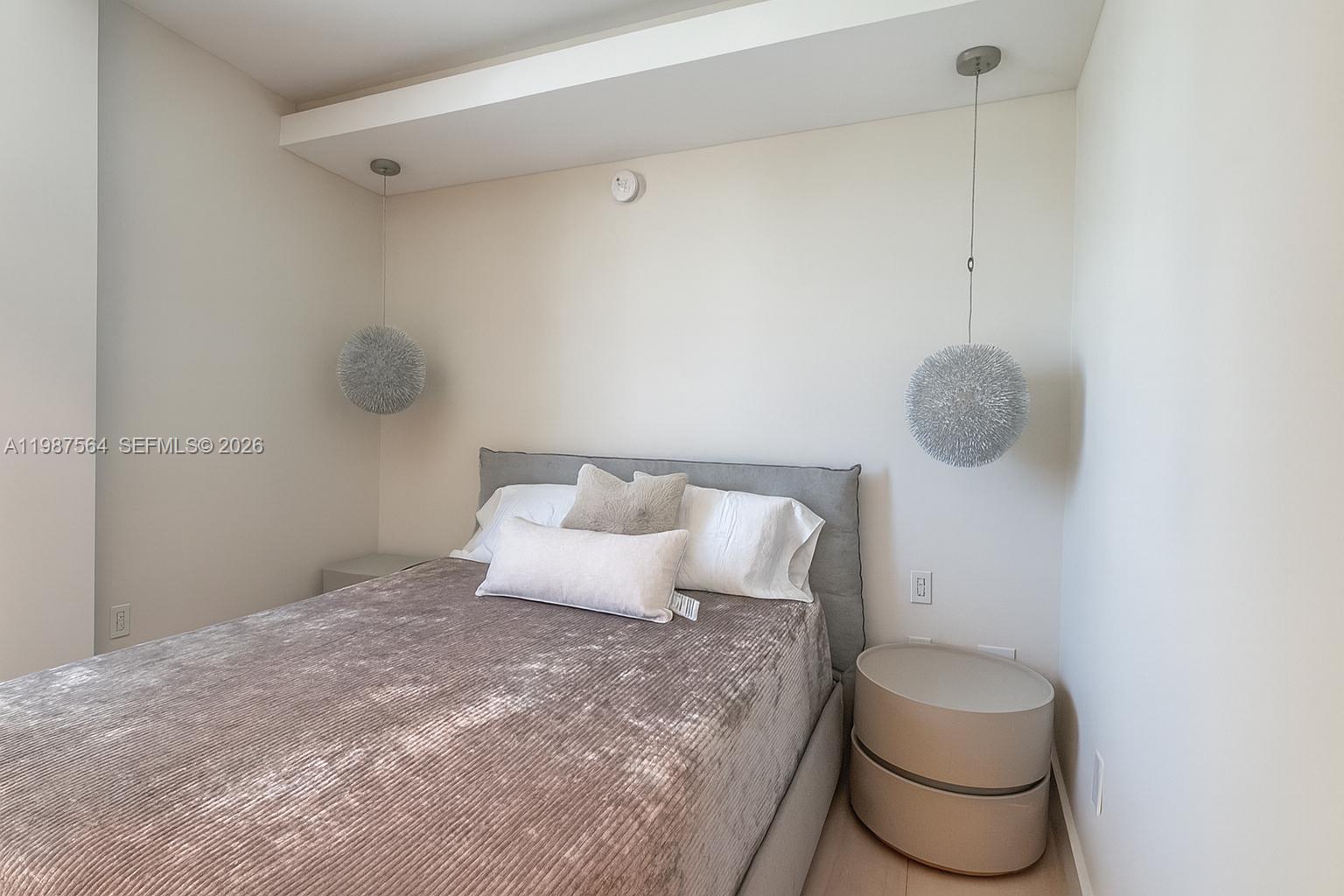 JADE BEACH CONDO - Residential Lease