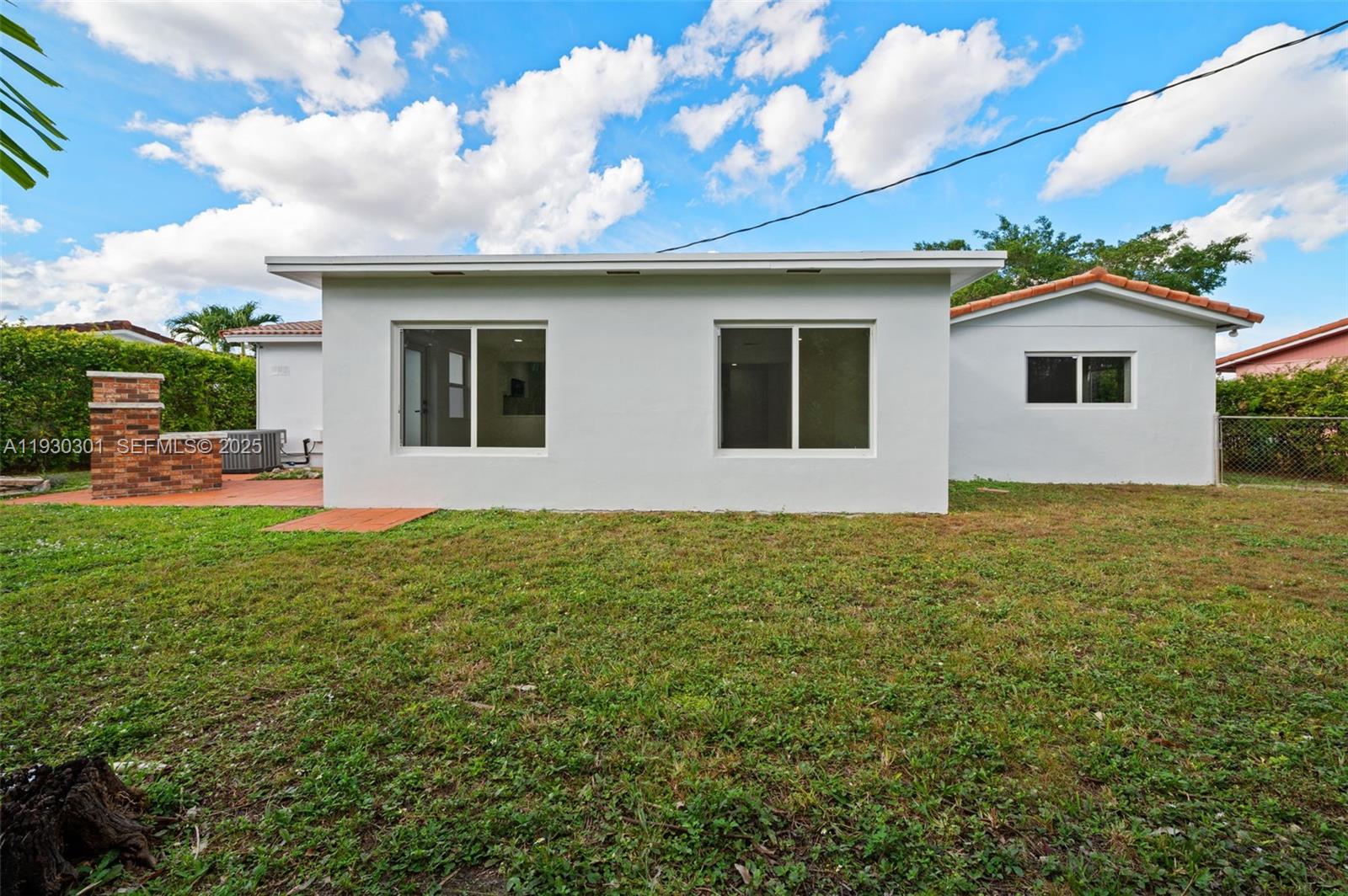 SOUTHERN ESTATES 8TH ADDN - Residential