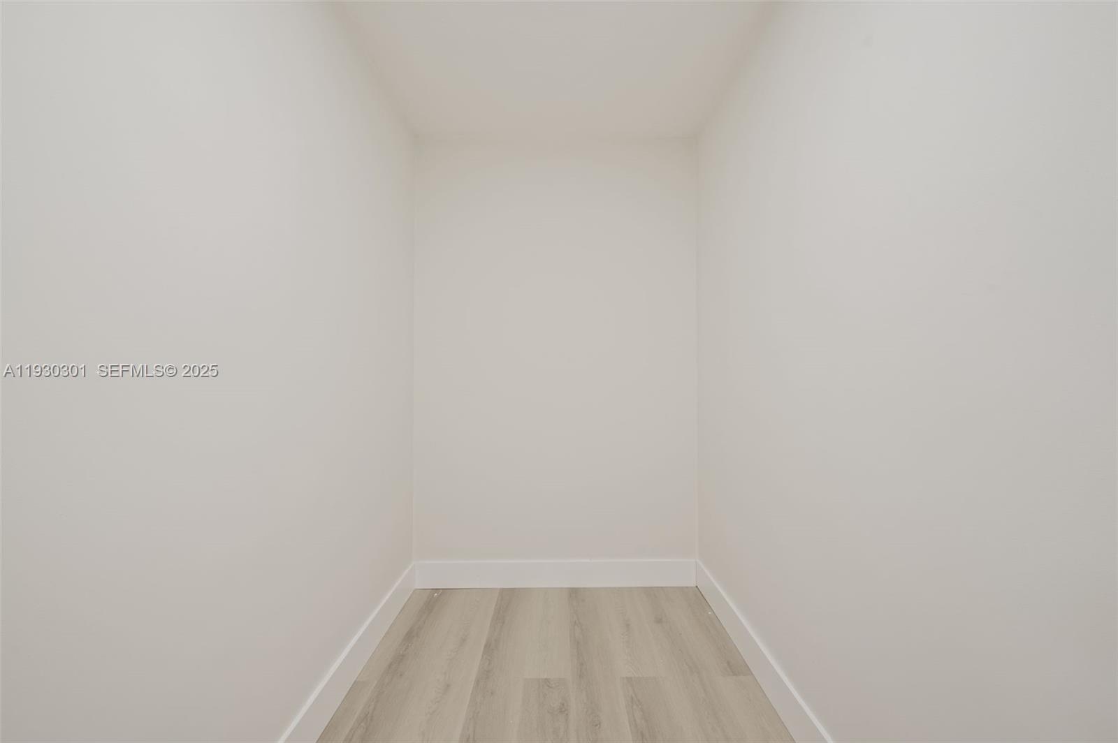 SOUTHERN ESTATES 8TH ADDN - Residential