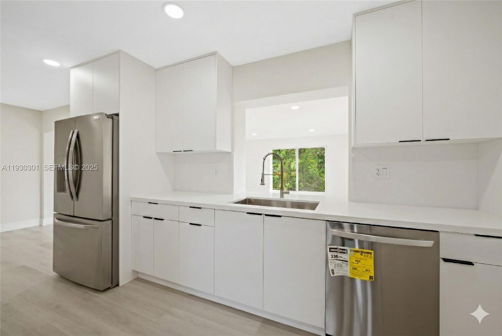 SOUTHERN ESTATES 8TH ADDN - Residential