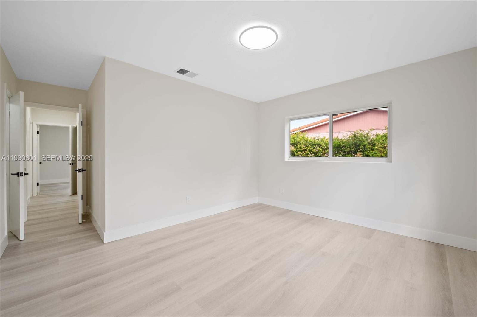 SOUTHERN ESTATES 8TH ADDN - Residential