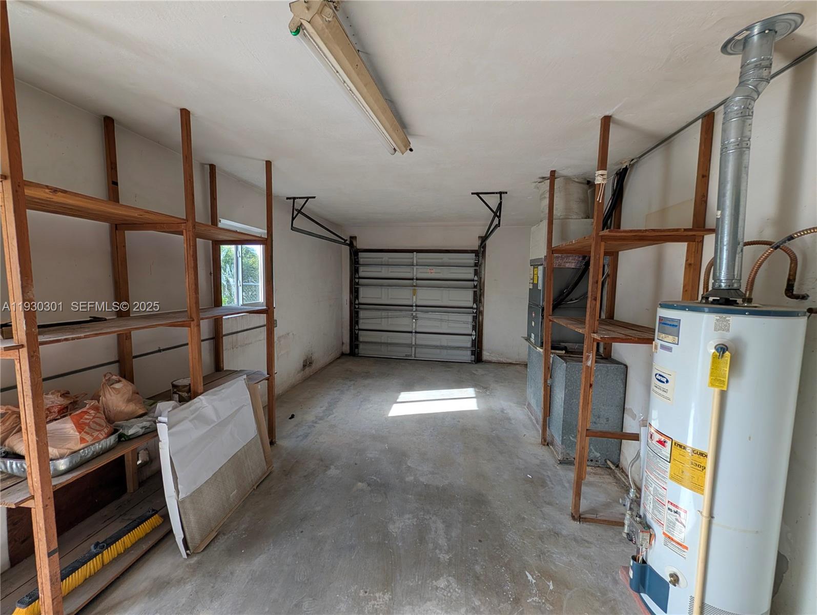 SOUTHERN ESTATES 8TH ADDN - Residential