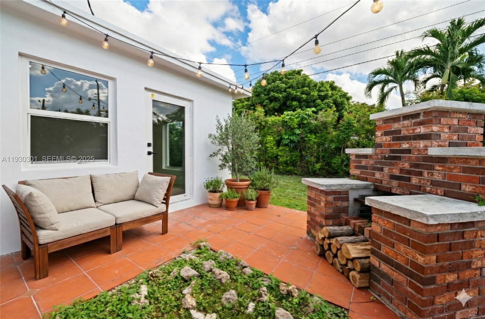 SOUTHERN ESTATES 8TH ADDN - Residential