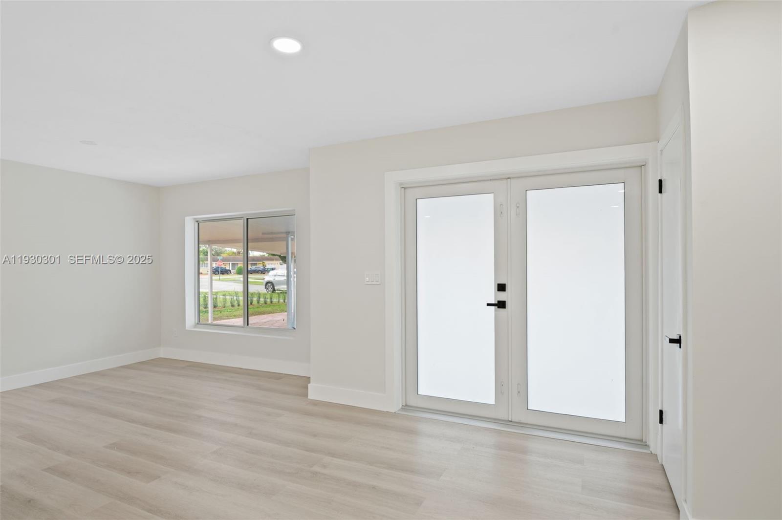 SOUTHERN ESTATES 8TH ADDN - Residential