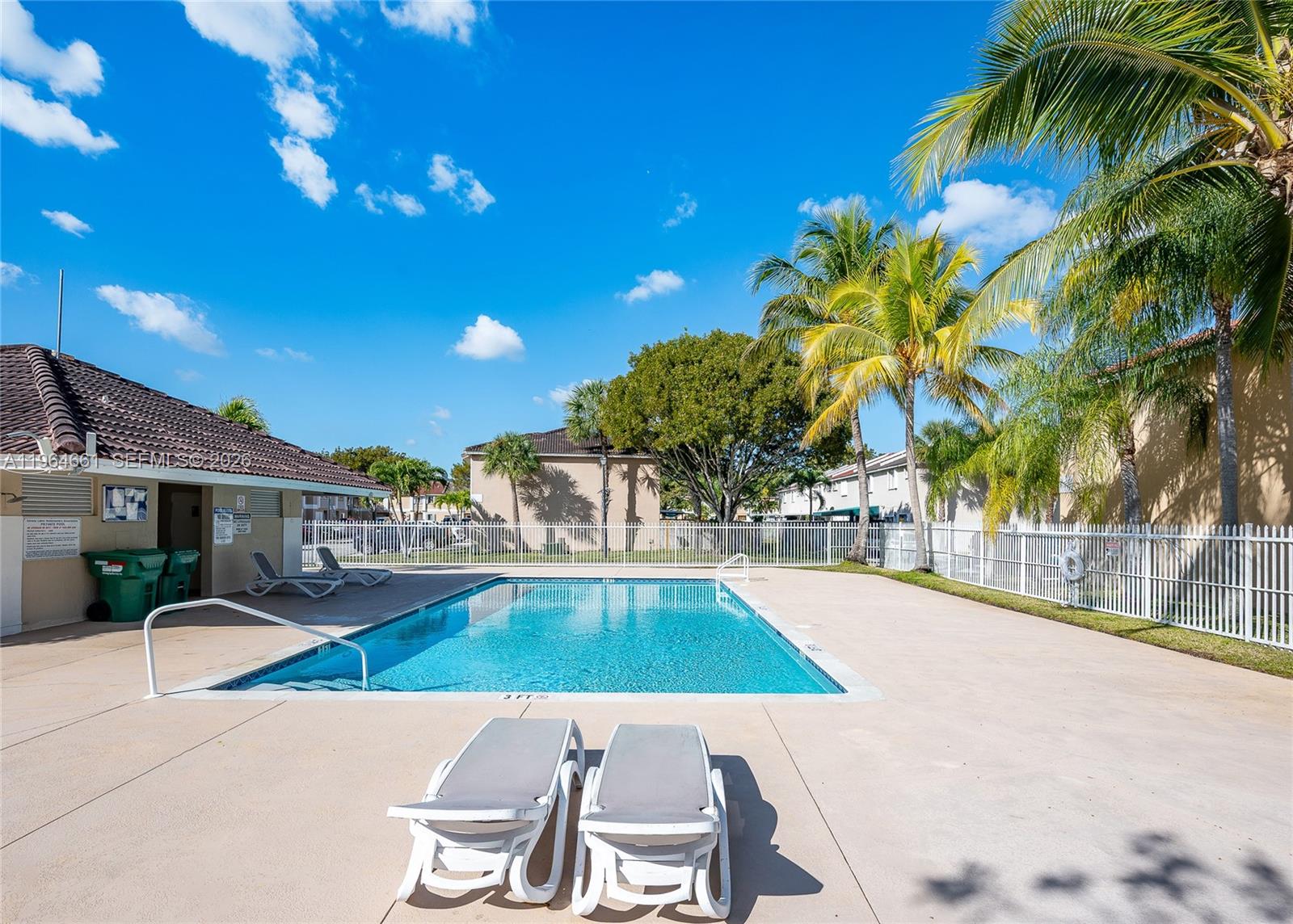 WEITZER SERENA LAKES TOWN - Residential