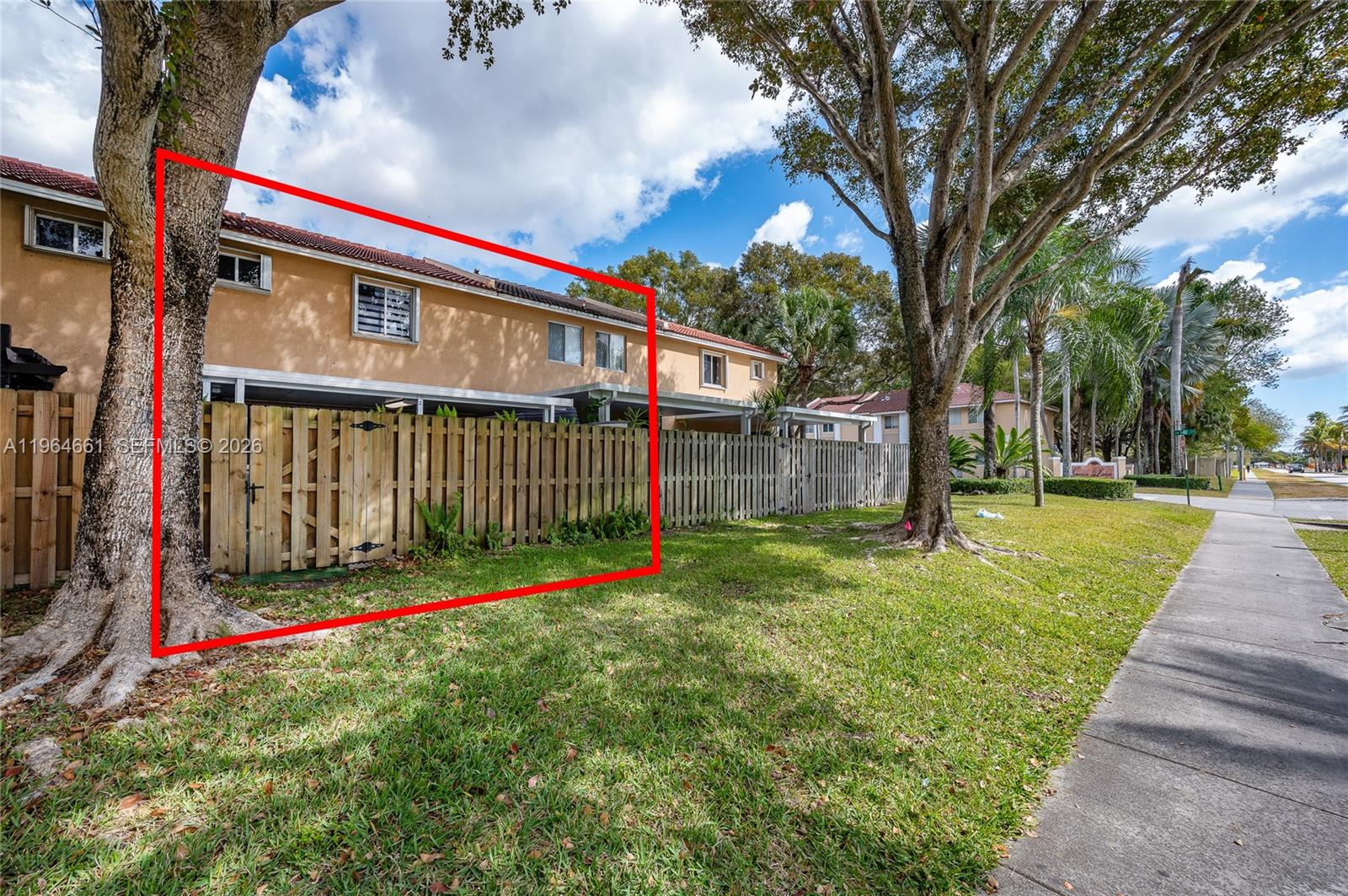 WEITZER SERENA LAKES TOWN - Residential